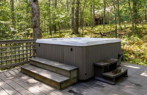Pets-OK Retreat w Sauna, Jacuzzi at Wintergreen - Foto 35