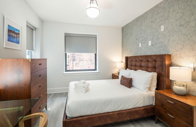 Sosuite Corner 1BR Apt w W D Desk - Photo 2