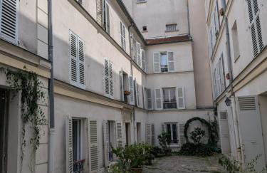 Parisian Hideaway - Heart of Montmartre, Abbesses - Photo 7