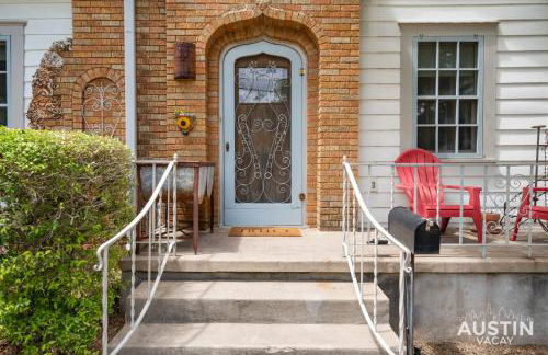 Charming Vintage House in Zilker with Hot Tub and Parking - Foto 6