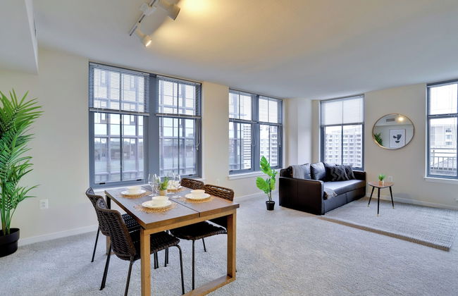 Relaxing Vibe Alexandria Apts - Photo 43