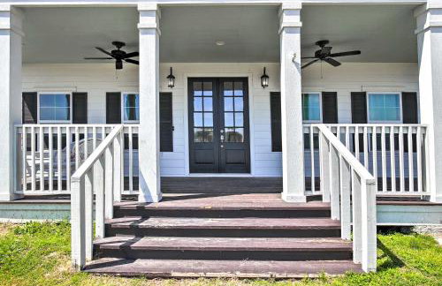 Spacious Texas Getaway with Fire Pit and Pond! - Foto 31