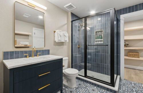 Sleek Home Near Old Town W/ Rftp Hot Tub & Mtn Views - Foto 70