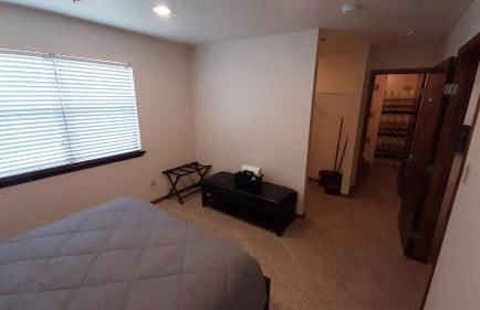 Near to OUHSC Hospitals-Garage Studio - Photo 9