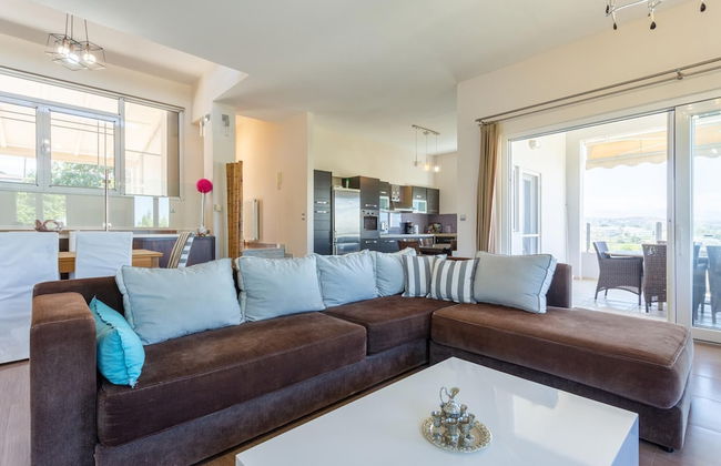 Villa Thetis Large Private Pool Walk to Beach Sea Views A C Wifi Car Not Required Eco-friendl - 2302 - Photo 3