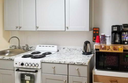 Charming Yonkers Retreat - 10 Mi to Central Park! - Foto 8