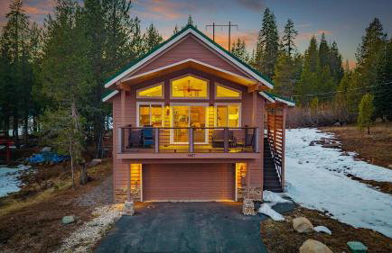 Mountain Retreat - Sleeps 7 - Canoe - Fireplace - Foto 8