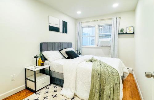 Lux Designer Home with Gaming Rm - Foto 10