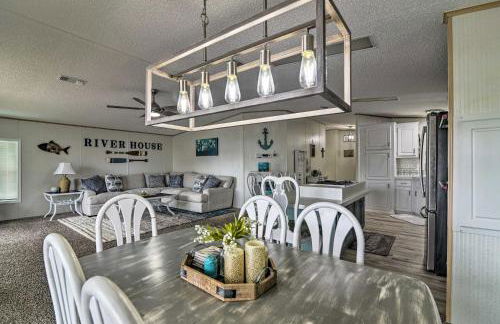 Boat Dock and Porch Riverfront Retreat in Homosassa - Photo 1