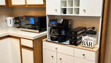 Family Fun! Sleeps 8, King Bed, 2 Queens, and Sofa Bed, Games - in Rogers - Foto 5