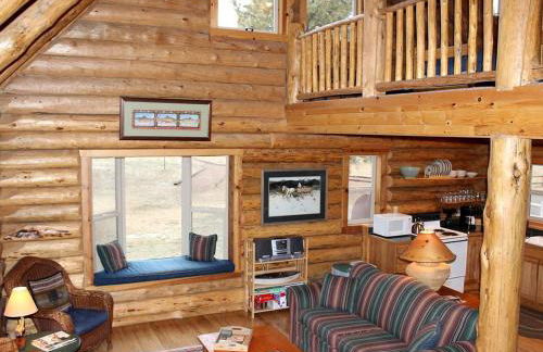 Peaceful Waterfront Log Cabin near Crater Lake National Forest, Oregon - Foto 6