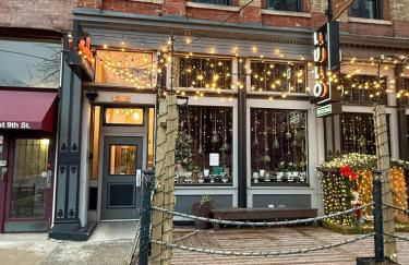 Speakeasy Attached, Walkable to Cavs, Flats, Casino - Foto 43