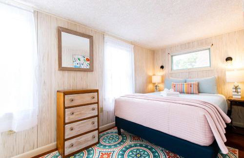 Waterfront Views of Creek- Beach Access - Foto 10