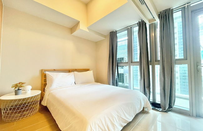 Uptown Parksuites 2 - Photo 11