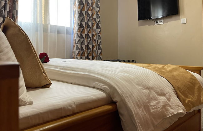 JPN SQUARE Douala - Foto 15