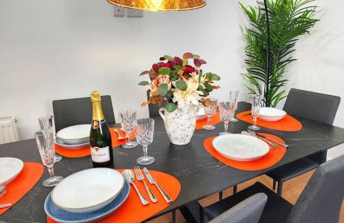 Hutchcomb Villa, 4 Bed Luxury House,Oxford+Parking - Foto 3