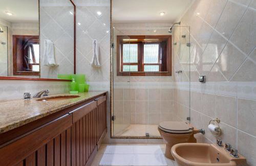 Casa na Granja Comary com piscina, churrasqueira e jacuzzi privativa - Foto 46