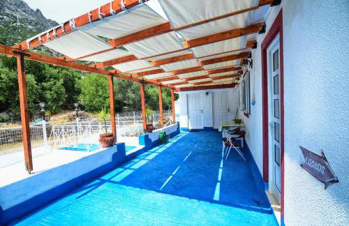 Ikaria Studios - Photo 9