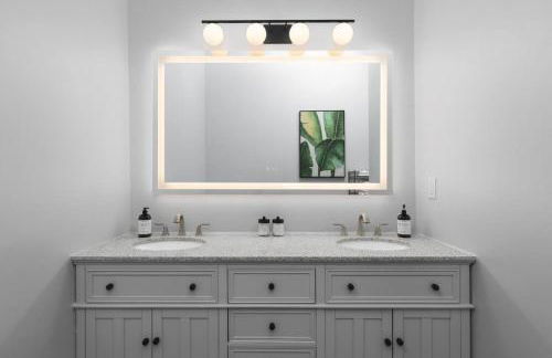 Chic East Nash Condo - Walk to Restaurants Bars and Music - Foto 24