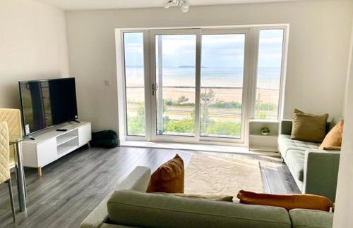 Lovely New 2 Bedroom Condo with Stunning Seaviews - Foto 26