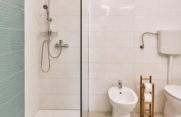 Secret Garden Apartment with private parking space - Photo 5