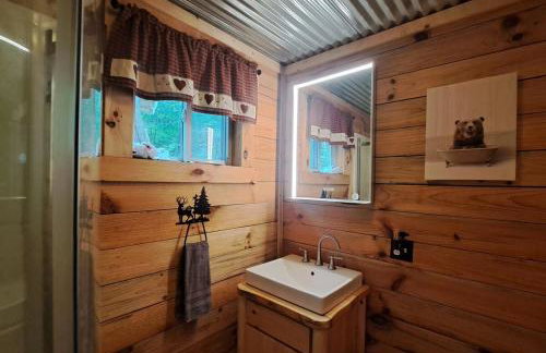 Hocking Hills Cabin, Hot Tub, Private Pond - Foto 13