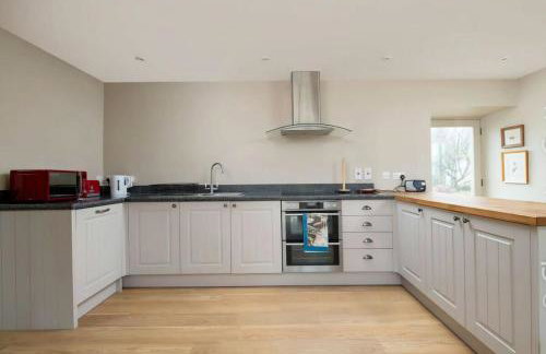 Converted Cotswold Barn in Chedworth - Tranquil Escape, Sleeps 4 - Foto 2