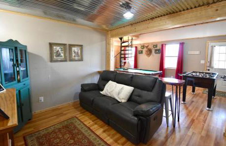 East Tennessee Family Mountain Retreat with Private Vineyard - Photo 54