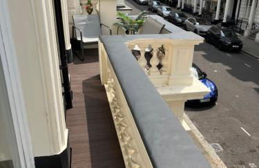 Newly refurbished- Awesome very central flat in famous Notting Hill with a balcony - Foto 4