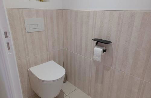 Plain-pied 80 m2 dans maison, parking privé gratuit, gare directe Paris - Foto 15