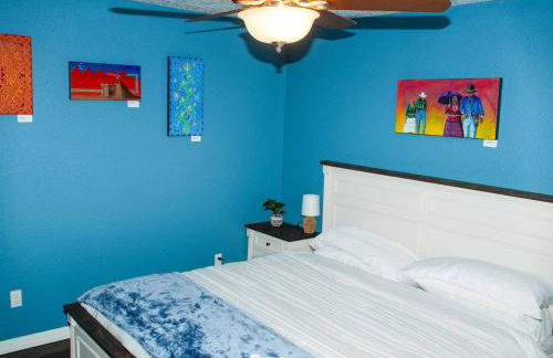 Spacious Family Home with Pool, Hot Tub, Fast Wifi - Foto 28