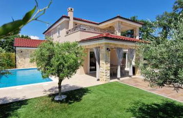 Villa Lukas&Ana s bazenom,dječjim igralištem - Photo 67