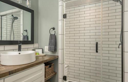 Luxe 4BR Mtn Retreat With Stunning Views Near Ski AndHikes - Foto 11