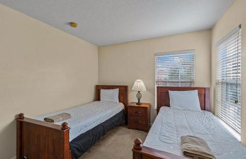 Family Ready in Gated Community Near Attractions - Foto 10