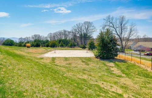 Smith Mountain Lake Retreat with Resort Amenities! - Foto 38