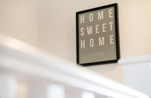 NEW! Stylish 2-Bed Home by Stay With Us, Ideal for Families, Sleeps 4! - Foto 36