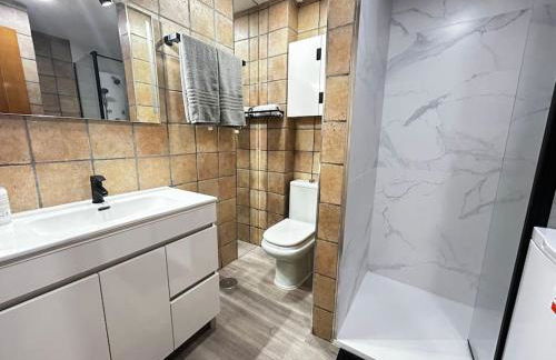 Apartamento amueblado en el centro de Madrid - Photo 18