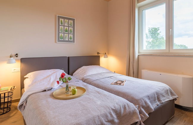 Luxurious Villa in Butkovici with Pool & Hot Tub - Foto 2