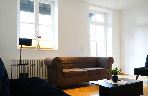 Wohnensemble mit 3 separaten Bereichen- 2 Küchen- 3 Badezimmer- 10 Personen- Garten- Parkplatz - Foto 39