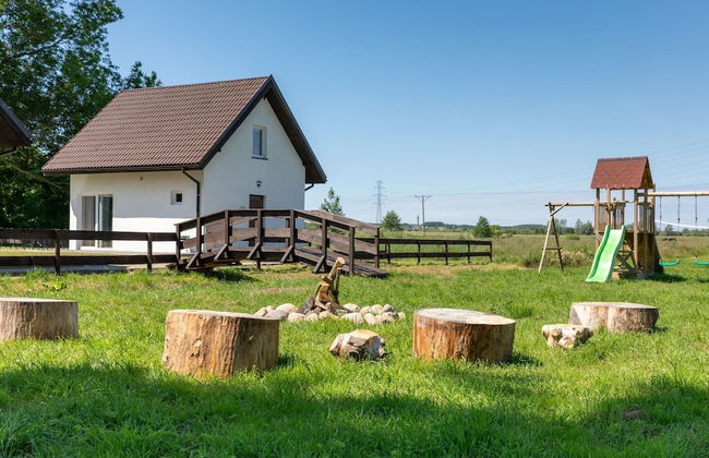 Cottage in Ledzin Near Dutch Windmill - Photo 18