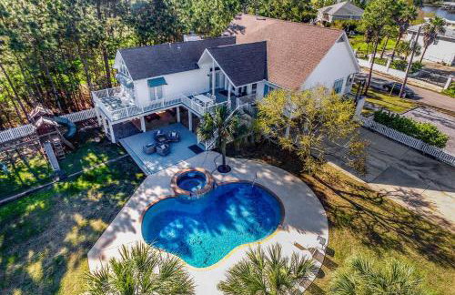 Spacious Pass Christian Home with Pool and Boat Launch - Foto 2