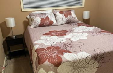 West Linn Relaxing Entire Home WiFi TV Yard BBQ Eateries - Foto 3