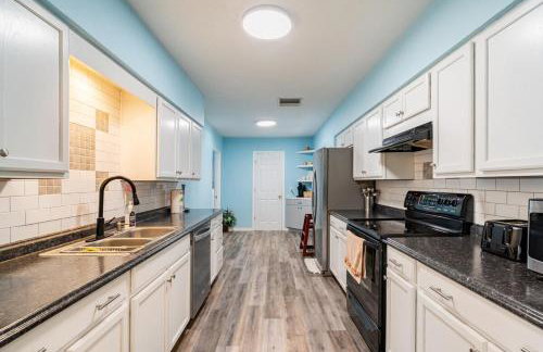 Vacation House with Heated Pool in Bradenton! - Foto 53