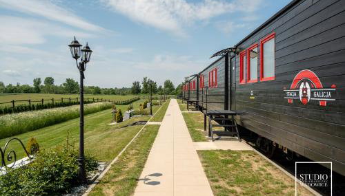 Stacja Galicja - nocleg w pociągu blisko Energylandia - Foto 2, Garden