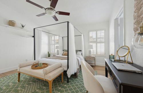 Chic Desert Retreat - Lush Spa Pool - Mini Golf - Foto 41