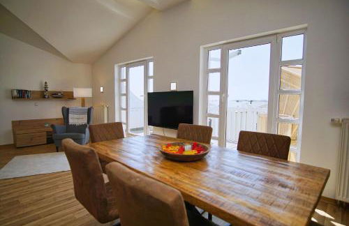 mit Meerblick und Balkon, strandnah, gratis Nutzung vom AHOI Erlebnisbad und Sauna in Sellin - Meeresblick FeWo 51 - Foto 10