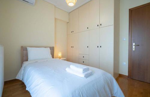 Sunlit Terrace 3BR Apartment - Tavros by ΜΡS - Foto 49