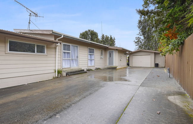 Lakeview Escape with spa - sauna - patio - Photo 42