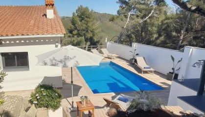 Villa privada para grupos grandes cerca de Sitges Piscina terrazas y naturaleza - Foto 4, sunbed