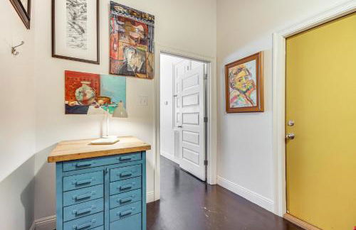 Porch with Swing and Kayaks Rural Mississippi Retreat - Foto 17